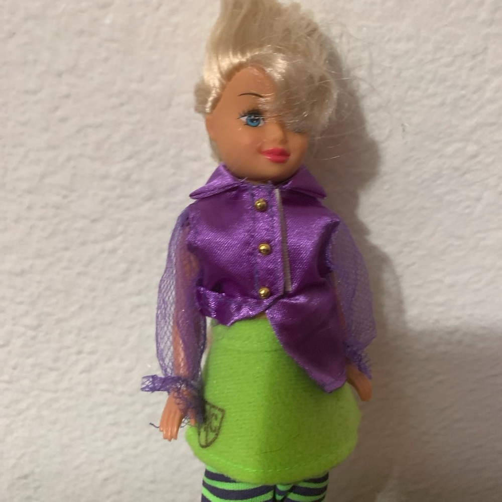 Vintage 1990 - Kid Kore 8"  Doll Blonde Hair Blue Eyes Original Outfit